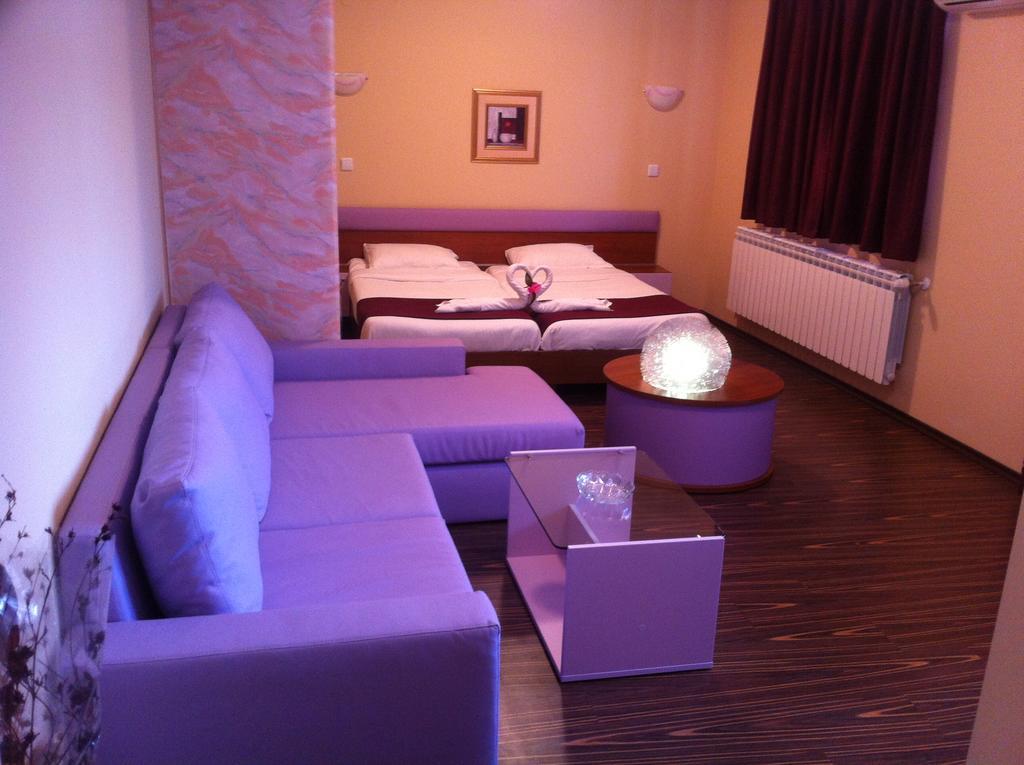 Rusenski Lom Hotel Koshov 外观 照片